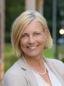 Porträt von Claudia Scholz